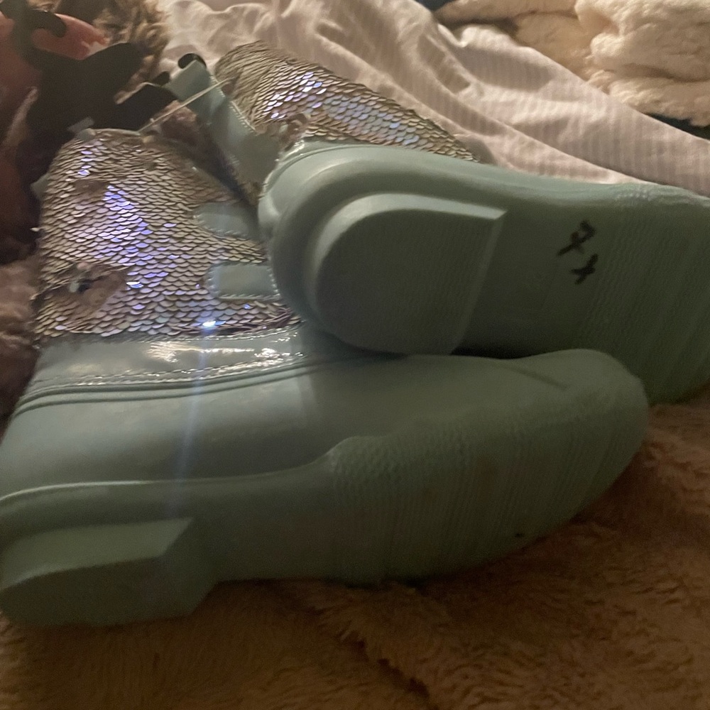 Girls cute boots size 2 NEW - Picture 7 of 7